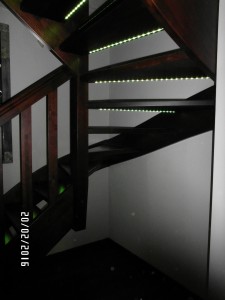 schody z podświetleniem